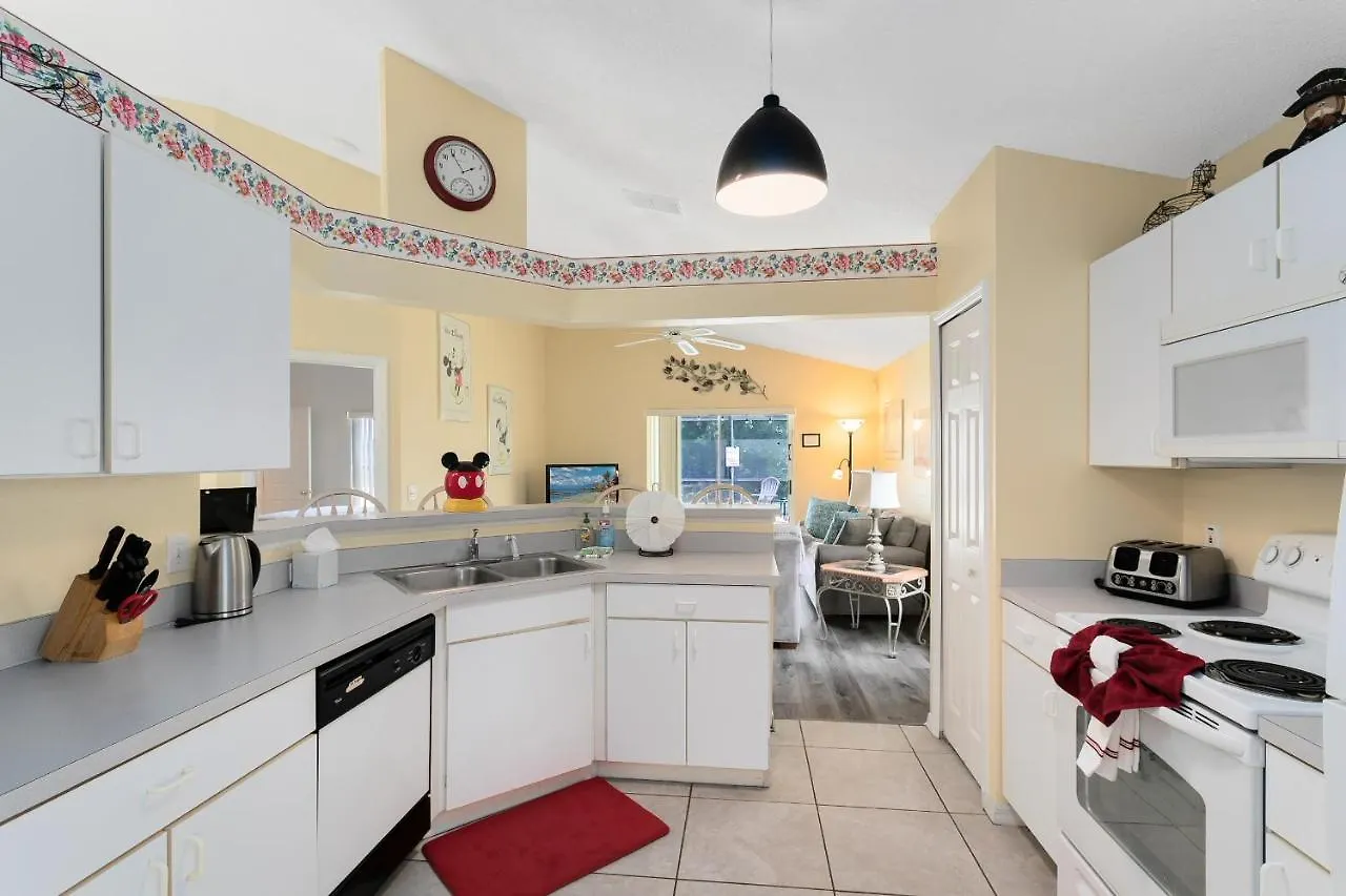 4 Bed Located In Davenport Only Minutes To Disney Villa