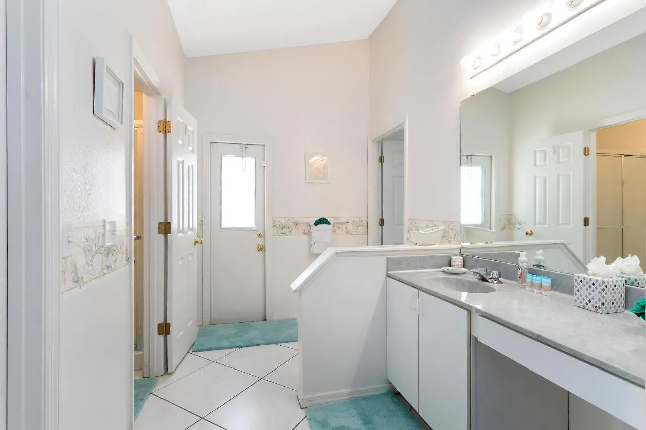 4 Bed Located In Davenport Only Minutes To Disney Villa